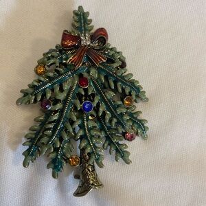 Avon Vintage 2004 Christmas Holidays Tree Pin Brooch Ornaments Bow Rhinestones